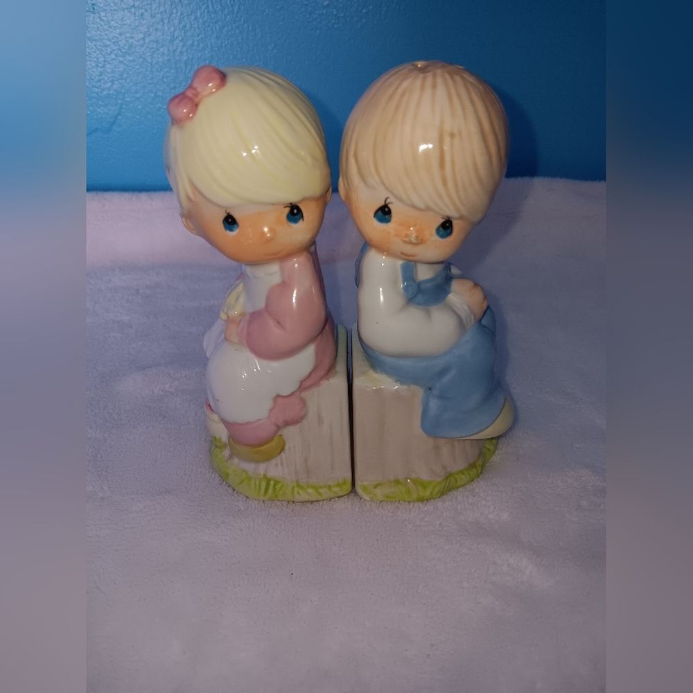 Precious Moments Salt & Pepper Set
